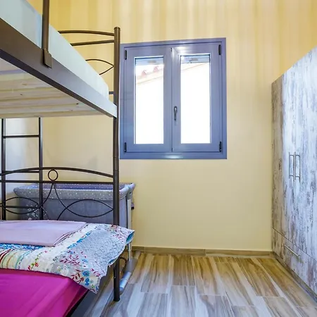 Maritinas Sea View - Happy